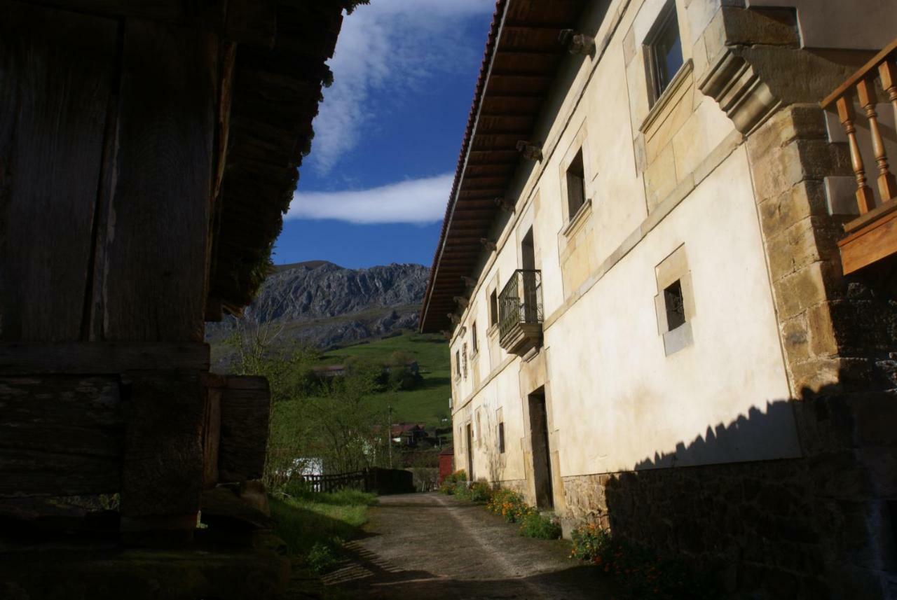 Palacio Rural De Inguanzo De Cabrales Villa ภายนอก รูปภาพ